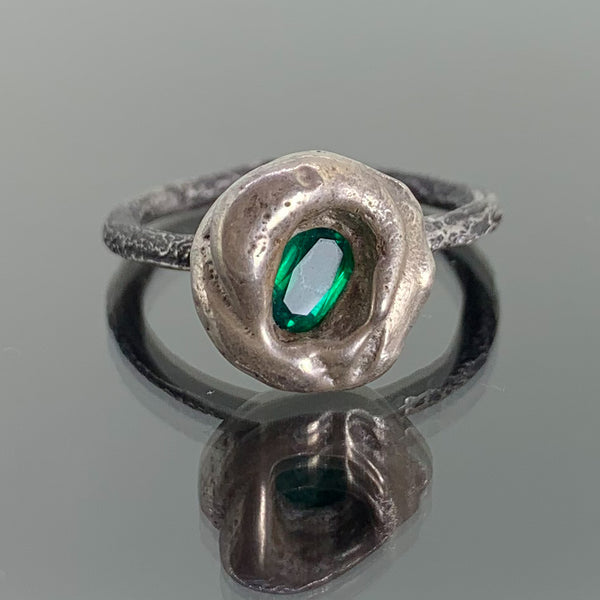 Evil Eye - Sterling silver and synthetic emerald ring