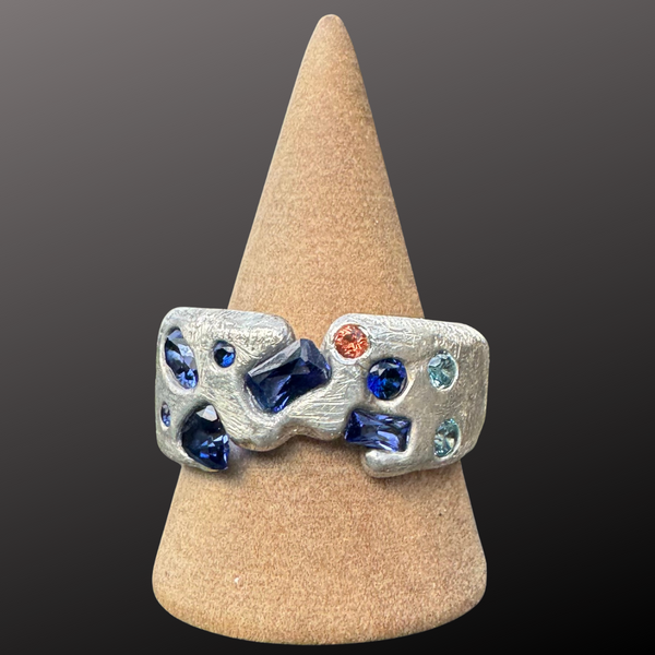Rapids - Silver and synthetic sapphires cigar band ring