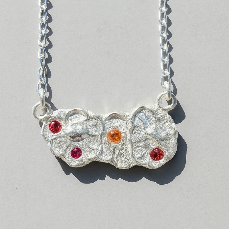 Posy - Silver and natural sapphires pendant necklace