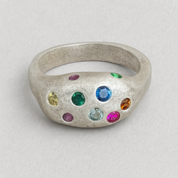 Equinox - Silver and lab grown sapphires ring