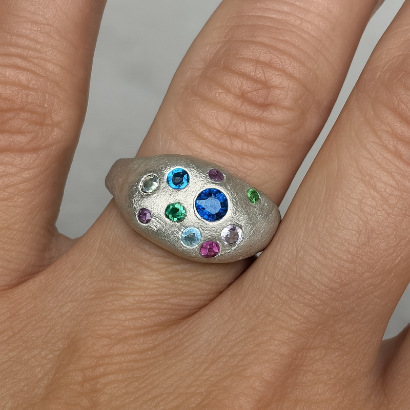 Equinox - Silver and lab grown sapphires ring