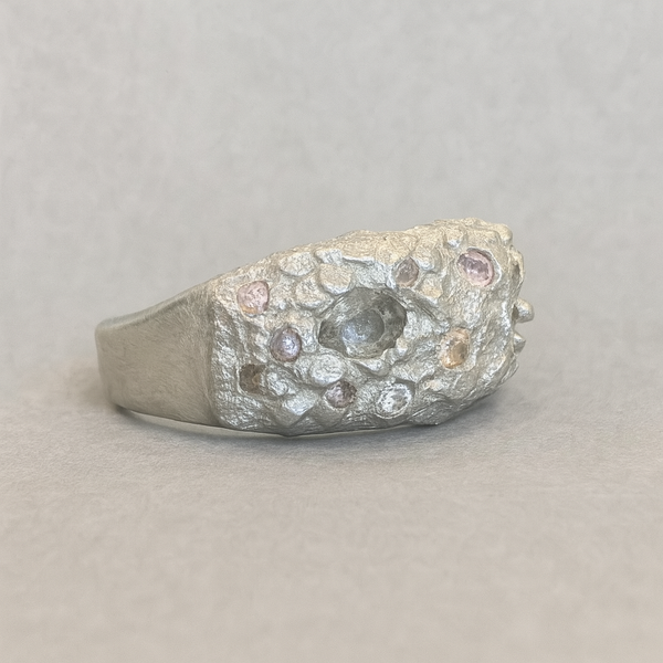 Soft Strong - Silver cigar band & lab-grown sapphires ring