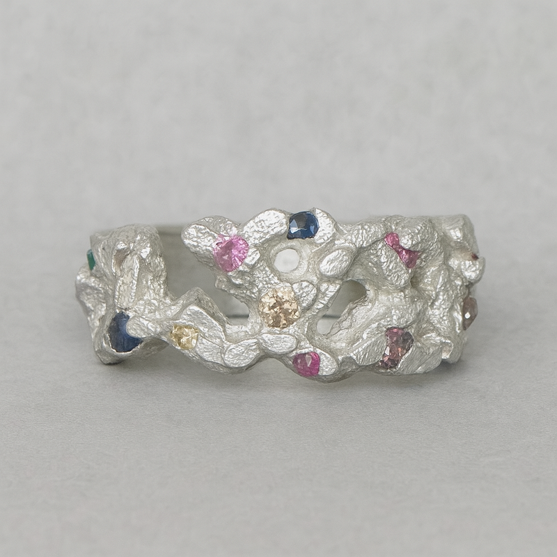Great - Silver cigar band & lab-grown sapphires ring