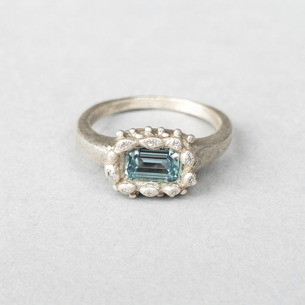 Alternative - Silver & Moissanite Solitaire Ring