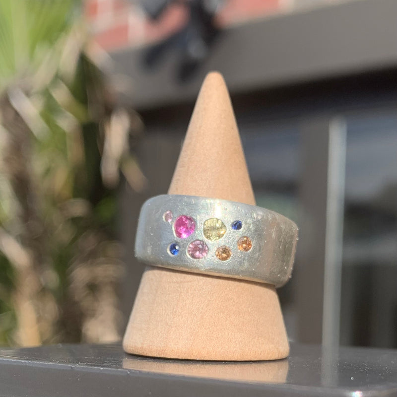 Poppy - Silver and synthetic sapphires cigar band ring