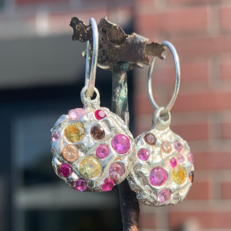 Play - Silver and synthetic sapphires dangly earrings