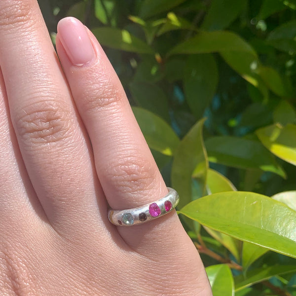 Pinky - Silver and synthetic sapphires ring