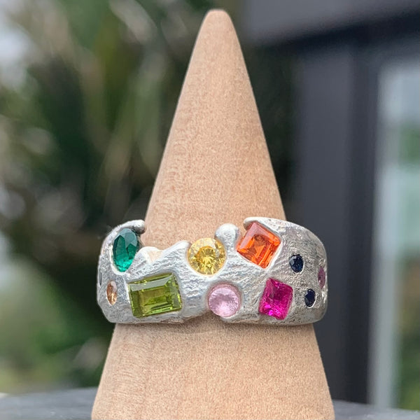 Happy - Silver and synthetic sapphires cigar band ring