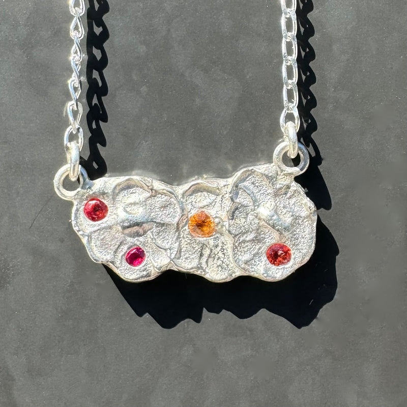 Posy - Silver and natural sapphires pendant necklace