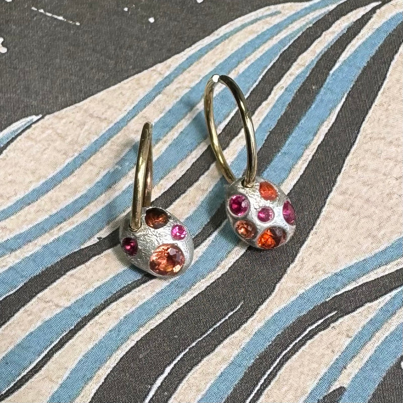 Oval Swingers (small) - Silver and lab grown sapphires earrings