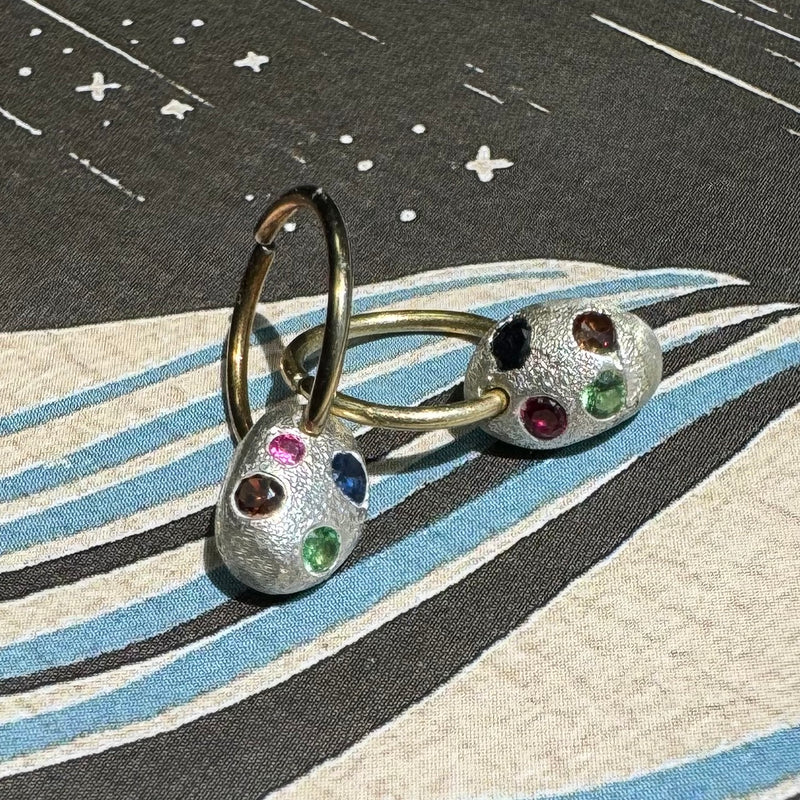 Oval Swingers (small) - Silver and lab grown sapphires earrings