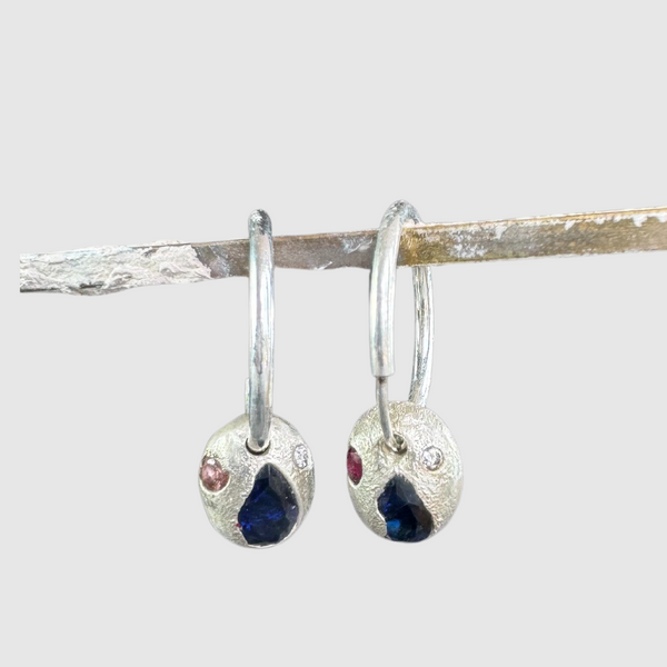 Oval Swingers (large) - Silver and lab grown sapphires earrings