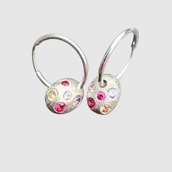 Oval Swingers (pink/purple) - Silver and lab grown sapphires earrings